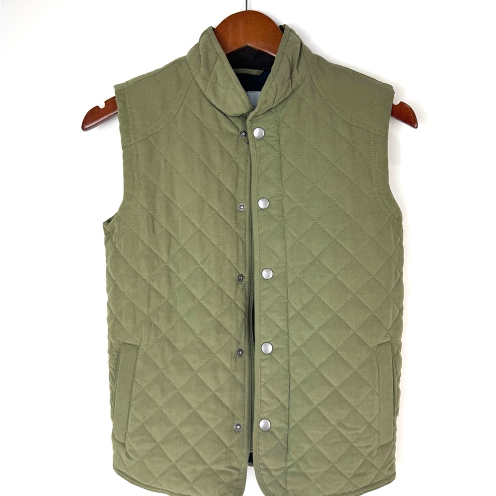 NWT Class Club Olive Quilted Vest